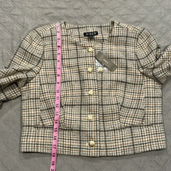 J.Crew Louisa lady jacket in plaid English wool. - Picture 5 of 12